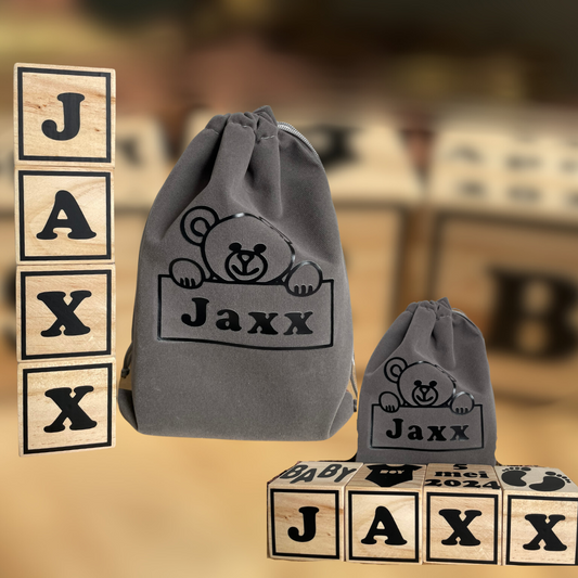 Houten letter blokken voor babykamer decoratie - gepersonaliseerd kraamcadeau