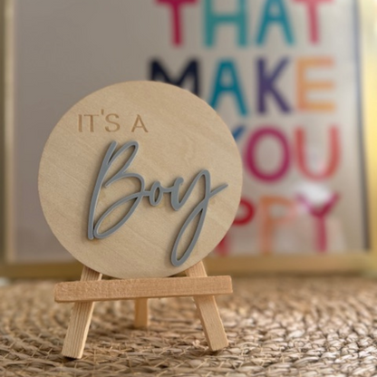 Hout bordje met de tekst It's a Boy kraamcadeau